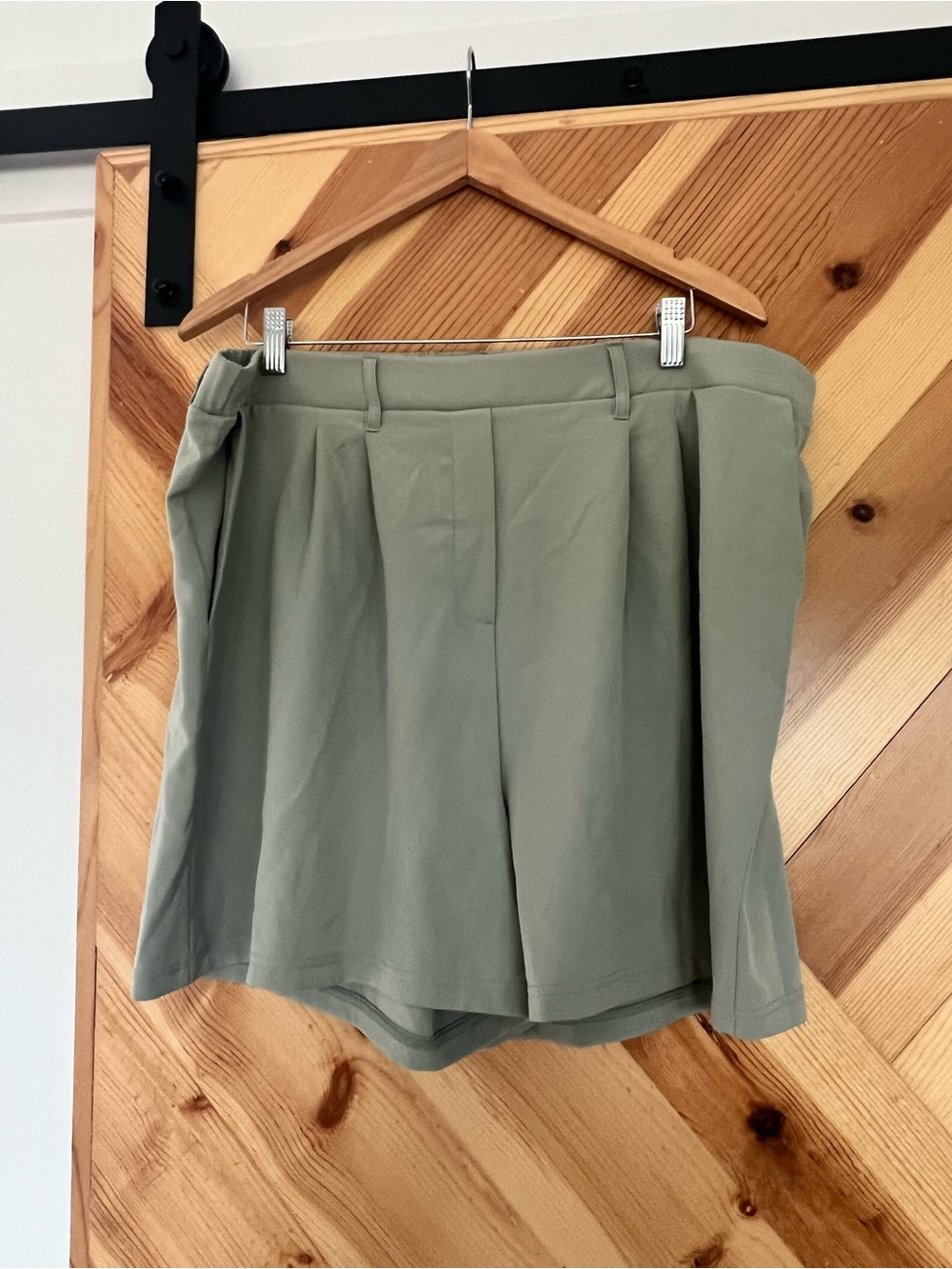 High-Waist Olive Green Tailored Pleat Shorts